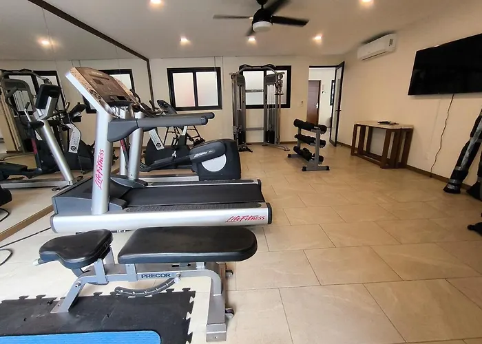 Excelente Ubicacion A Pasos De La Playa Coco Y De La Quinta Avenida * Playa del Carmen