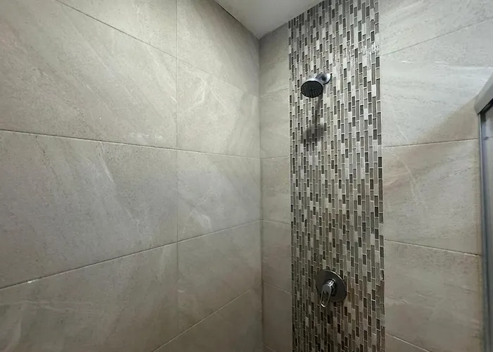 Apartamento Excelente Ubicacion A Pasos De La Playa Coco Y De La Quinta Avenida *